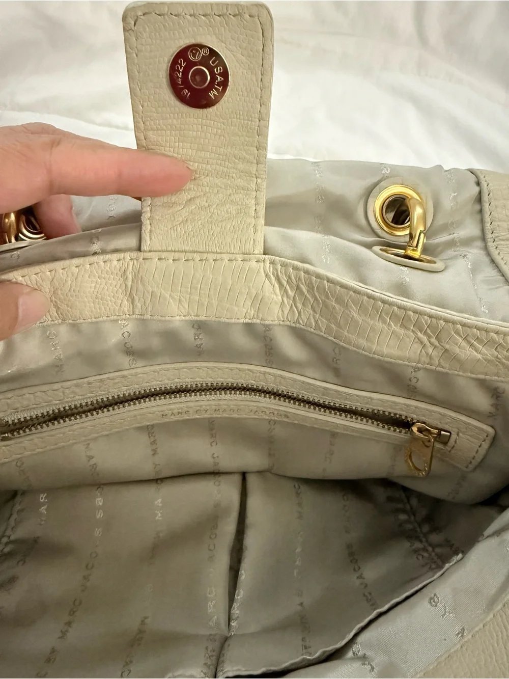 Marc Jacobs Two-Tone Leather Satchel - Cream & Black